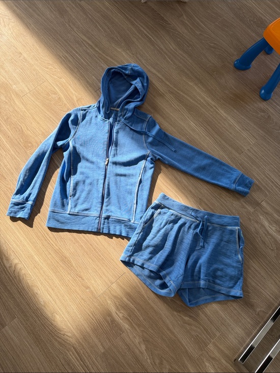 Tommy Bahama Tops - TOMMY BAHAMA TOBAGO BAY FULL-ZIP HOODIE & shorts